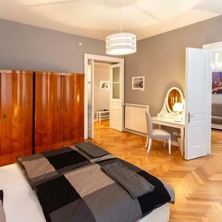 Da Gillo Apartment Trieste Bagian luar foto