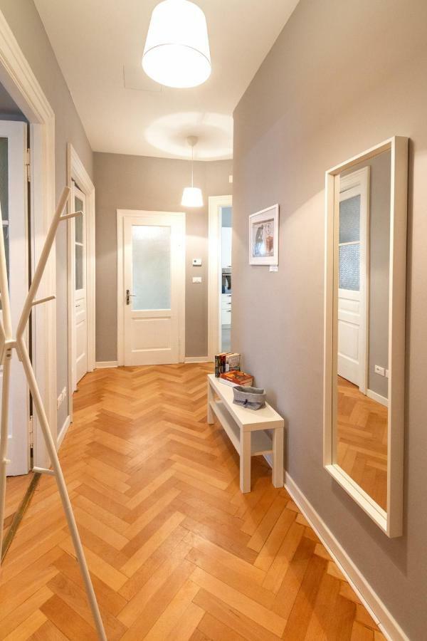 Da Gillo Apartment Trieste Bagian luar foto
